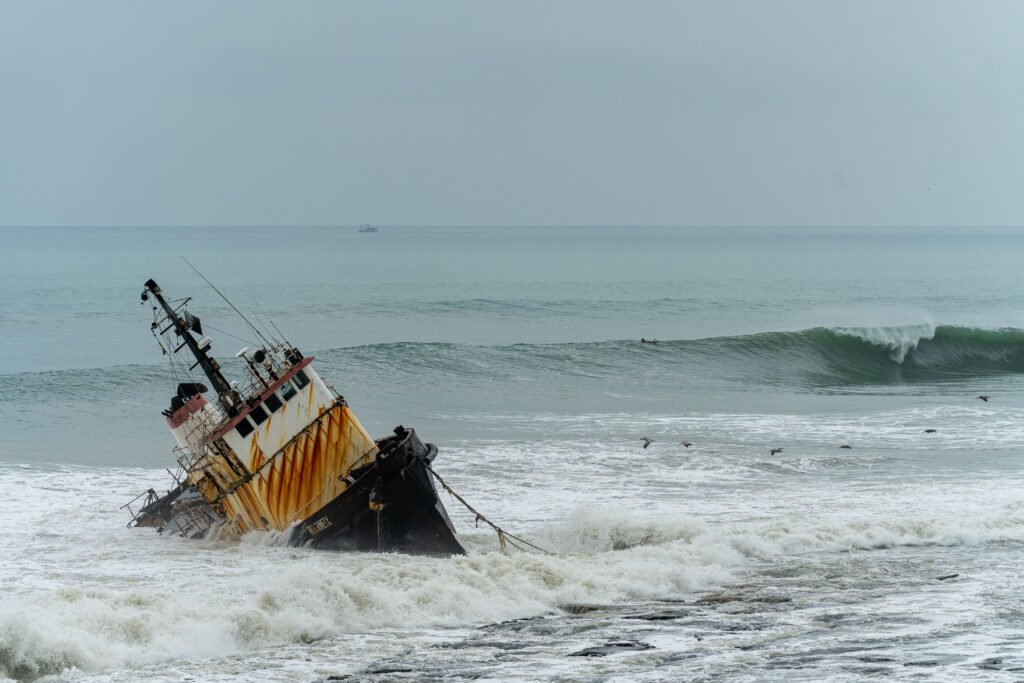 wave peeling off at a reef break in Manta, Ecuador