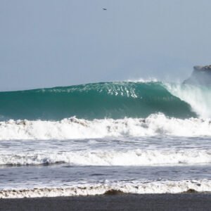 Manta perfect wave at a wedge