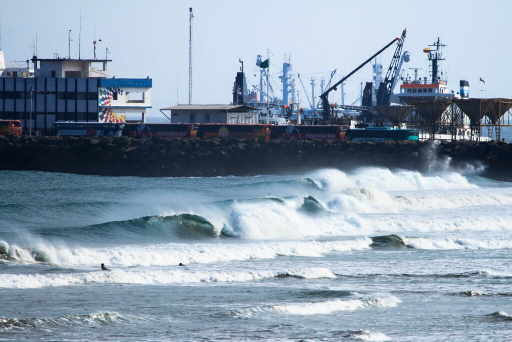 Point break at one of Manta wedge