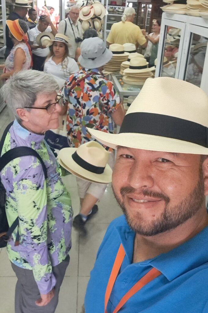 Group of tourist at Panama Hat Shop