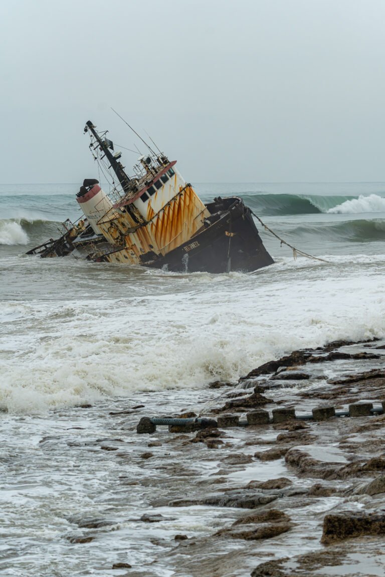 shipwreck on Reef Break